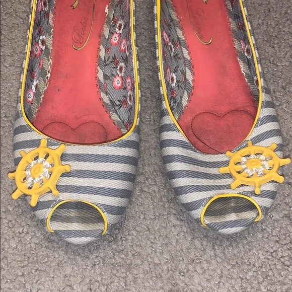 Poetic License ModCloth Anchors Aweigh 8.5 Wedges - Picture 4 of 6
